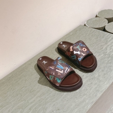 Louis Vuitton Slippers